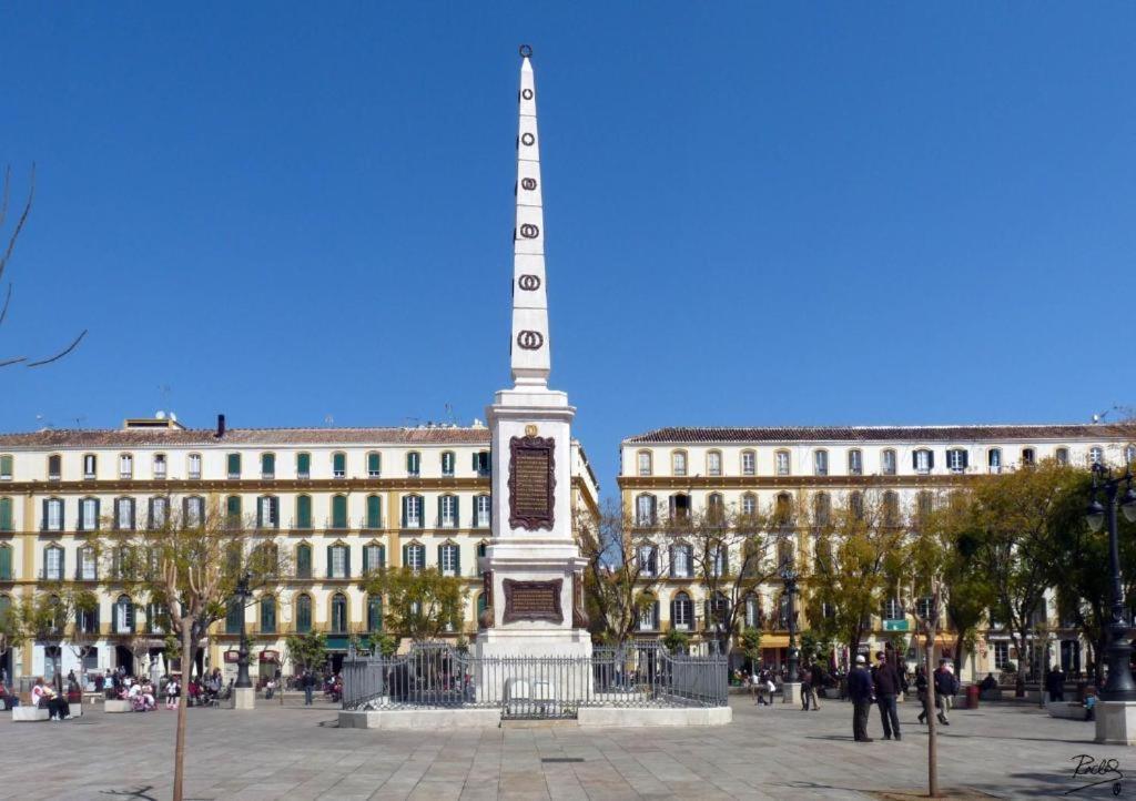 Lyrioshomes Apartamento Montano Center Malaga Bagian luar foto